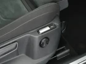 Volkswagen Tiguan 1.5 TSI 150pk DSG Elegance Trekhaak 360Camera IQ.Light Headup Keyless Virtual Cockpit Navigatie thumbnail 10