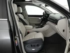 Volkswagen Touareg thumbnail 15