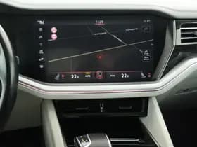 Volkswagen Touareg thumbnail 16