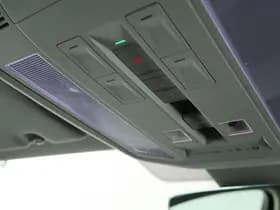 Volkswagen Touareg thumbnail 34