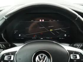 Volkswagen Touareg thumbnail 38