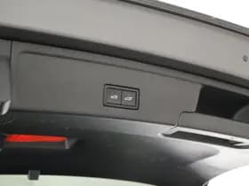 Volkswagen Touareg thumbnail 42