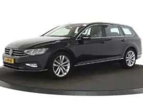 Volkswagen Passat Variant 1.5 TSI 150pk DSG R-Line Business + HUD Trekhaak Camera Keyless Navigatie Voorruitverwarming