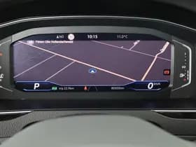 Volkswagen Passat thumbnail 37