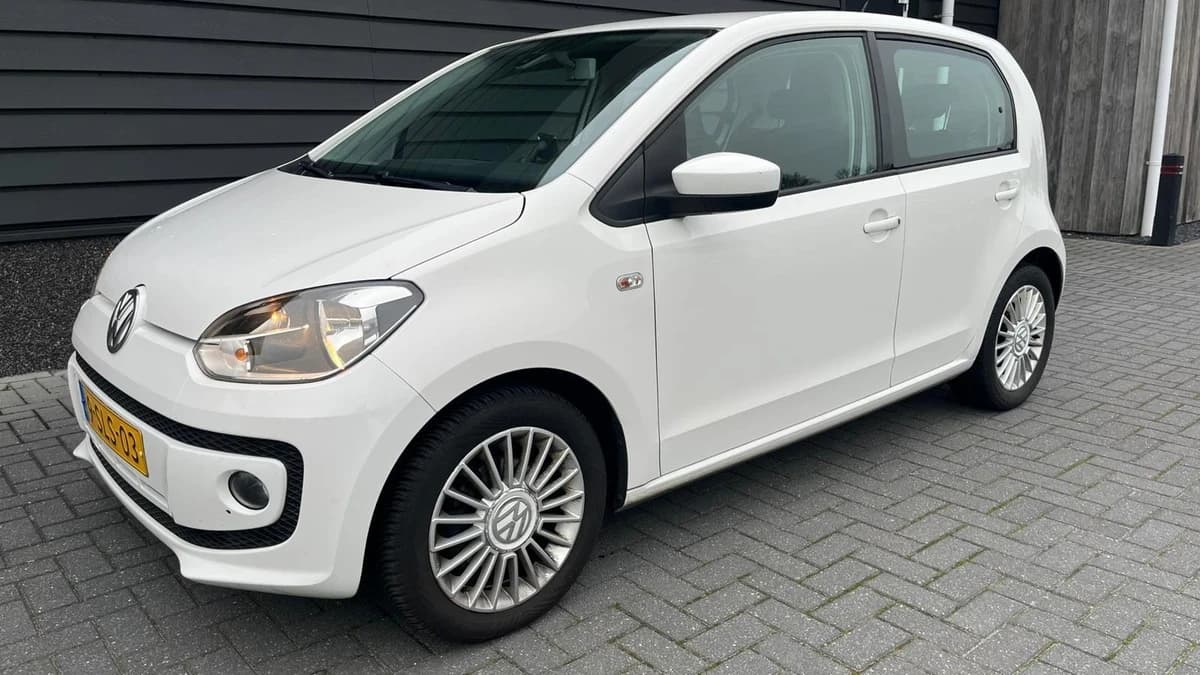 Volkswagen Up! 1.0 60pk High Up! Cruise Control Navigatie Airconditioning Parkeersensoren Mistlampen Voor — foto 1