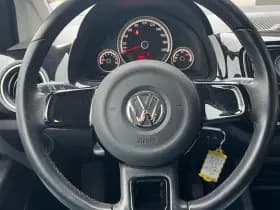 Volkswagen Up! 1.0 60pk High Up! Cruise Control Navigatie Airconditioning Parkeersensoren Mistlampen Voor thumbnail 3