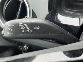 Volkswagen Up! 1.0 60pk High Up! Cruise Control Navigatie Airconditioning Parkeersensoren Mistlampen Voor thumbnail 4