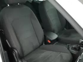 Volkswagen Tiguan 1.4 TSI 150pk DSG R-Line Highline Trekhaak Stoelverwarming Keyless Virtual Cockpit Navigatie thumbnail 2