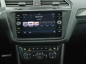 Volkswagen Tiguan 1.4 TSI 150pk DSG R-Line Highline Trekhaak Stoelverwarming Keyless Virtual Cockpit Navigatie thumbnail 13