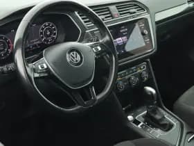 Volkswagen Tiguan 1.4 TSI 150pk DSG R-Line Highline Trekhaak Stoelverwarming Keyless Virtual Cockpit Navigatie thumbnail 3