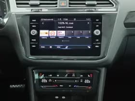Volkswagen Tiguan 1.4 TSI eHybrid 245pk Elegance Camera Keyless Stoelverwarming Panoramadak Virtual Cockpit Navigatie thumbnail 13