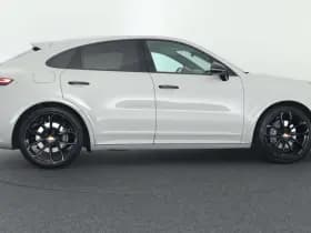 Porsche Cayenne Coupé 3.0 462pk E-Hybrid Platinum Edition Panoramadak Camera Luchtvering Memory Leder Bose Navigatie thumbnail 12