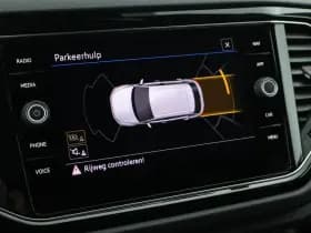 Volkswagen T-Roc 1.5 TSI 150pk DSG Sport Black Style Trekhaak Led Stoelverwarming Virtual Cockpit Navigatie thumbnail 23