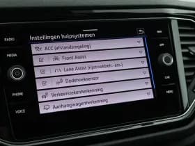 Volkswagen T-Roc 1.5 TSI 150pk DSG Sport Black Style Trekhaak Led Stoelverwarming Virtual Cockpit Navigatie thumbnail 31