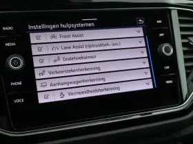 Volkswagen T-Roc 1.5 TSI 150pk DSG Sport Black Style Trekhaak Led Stoelverwarming Virtual Cockpit Navigatie thumbnail 32