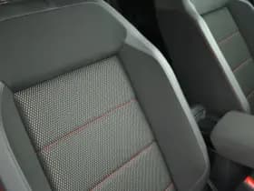 Volkswagen T-Roc 1.5 TSI 150pk DSG Sport Black Style Trekhaak Led Stoelverwarming Virtual Cockpit Navigatie thumbnail 41