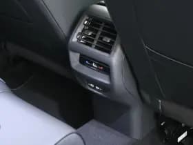 Volkswagen Tiguan 1.5 272pk eHybrid R-Line Edition Black Style Trekhaak 360Camera Keyless Massage Virtual Cockpit Panoramadak Navigatie thumbnail 50