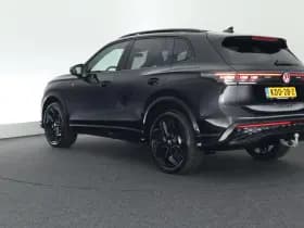 Volkswagen Tiguan 1.5 272pk eHybrid R-Line Edition Black Style Trekhaak 360Camera Keyless Massage Virtual Cockpit Panoramadak Navigatie thumbnail 9