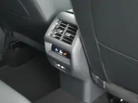 Volkswagen Tiguan 1.5 272pk eHybrid R-Line Edition Black Style Trekhaak 360Camera Keyless Massage Virtual Cockpit Panoramadak Navigatie thumbnail 51