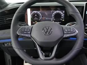 Volkswagen Tiguan 1.5 272pk eHybrid R-Line Edition Black Style Trekhaak 360Camera Keyless Massage Virtual Cockpit Panoramadak Navigatie thumbnail 18