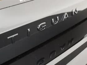 Volkswagen Tiguan 1.5 272pk eHybrid R-Line Edition Black Style Trekhaak 360Camera Keyless Massage Virtual Cockpit Panoramadak Navigatie thumbnail 56