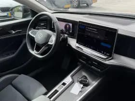 Volkswagen Passat Variant 1.5 eHybrid 204pk Business Trekhaak Camera Leder/Alcantara Stoel+ Stuurverwarming Massage Led Navigatie thumbnail 6