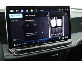 Volkswagen Passat thumbnail 35