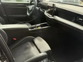 Volkswagen Passat Variant 1.5 eHybrid 204pk Business Trekhaak Camera Leder/Alcantara Stoel+ Stuurverwarming Massage Led Navigatie thumbnail 5