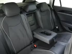 Volkswagen Passat thumbnail 45