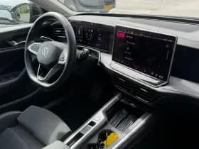 Volkswagen Passat Variant 1.5 eHybrid 204pk Business Trekhaak Camera Leder/Alcantara Stoel+ Stuurverwarming Massage Led Navigatie thumbnail 6