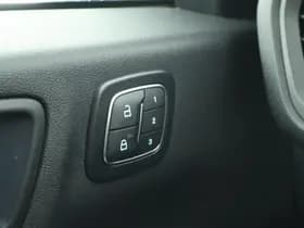 Ford Kuga thumbnail 10