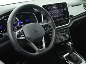 Volkswagen T-Roc 1.5 TSI 150pk DSG 2x R-Line Stoelverwarming App-Connect Led thumbnail 3