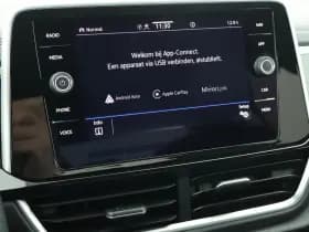 Volkswagen T-Roc 1.5 TSI 150pk DSG 2x R-Line Stoelverwarming App-Connect Led thumbnail 21