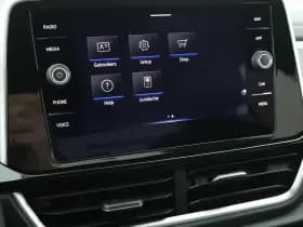 Volkswagen T-Roc 1.5 TSI 150pk DSG 2x R-Line Stoelverwarming App-Connect Led thumbnail 24