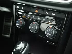 Volkswagen T-Roc 1.5 TSI 150pk DSG 2x R-Line Stoelverwarming App-Connect Led thumbnail 32