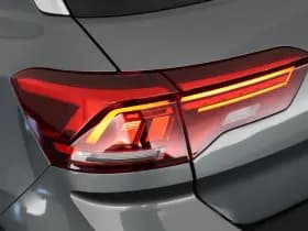Volkswagen T-Roc 1.5 TSI 150pk DSG 2x R-Line Stoelverwarming App-Connect Led thumbnail 42