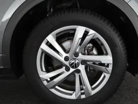 Volkswagen T-Roc 1.5 TSI 150pk DSG 2x R-Line Stoelverwarming App-Connect Led thumbnail 47