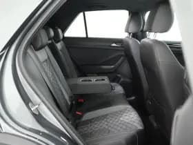 Volkswagen T-Roc 1.5 TSI 150pk DSG 2x R-Line Stoelverwarming App-Connect Led thumbnail 9