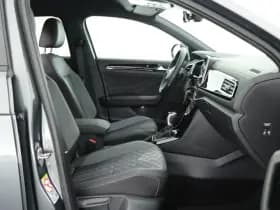 Volkswagen T-Roc 1.5 TSI 150pk DSG 2x R-Line Stoelverwarming App-Connect Led thumbnail 10