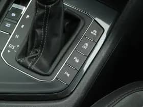 Volkswagen Tiguan 1.5 TSI 150pk DSG ACT 2x R-Line Black Style Trekhaak Camera Keyless Virtual Cockpit Panoramadak Navigatie thumbnail 41