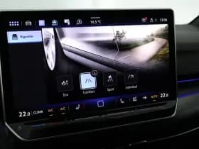 Volkswagen Golf 1.5 eTSI 150pk DSG R-Line Edition Camera Panoramadak Keyless Virtual Cockpit Navigatie thumbnail 28