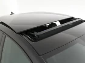 Volkswagen Golf 1.5 eTSI 150pk DSG R-Line Edition Camera Panoramadak Keyless Virtual Cockpit Navigatie thumbnail 5