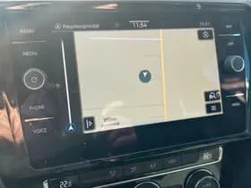 Volkswagen Passat Variant 1.5 TSI 150pk DSG Business Trekhaak Navigatie Adaptive cruise thumbnail 4