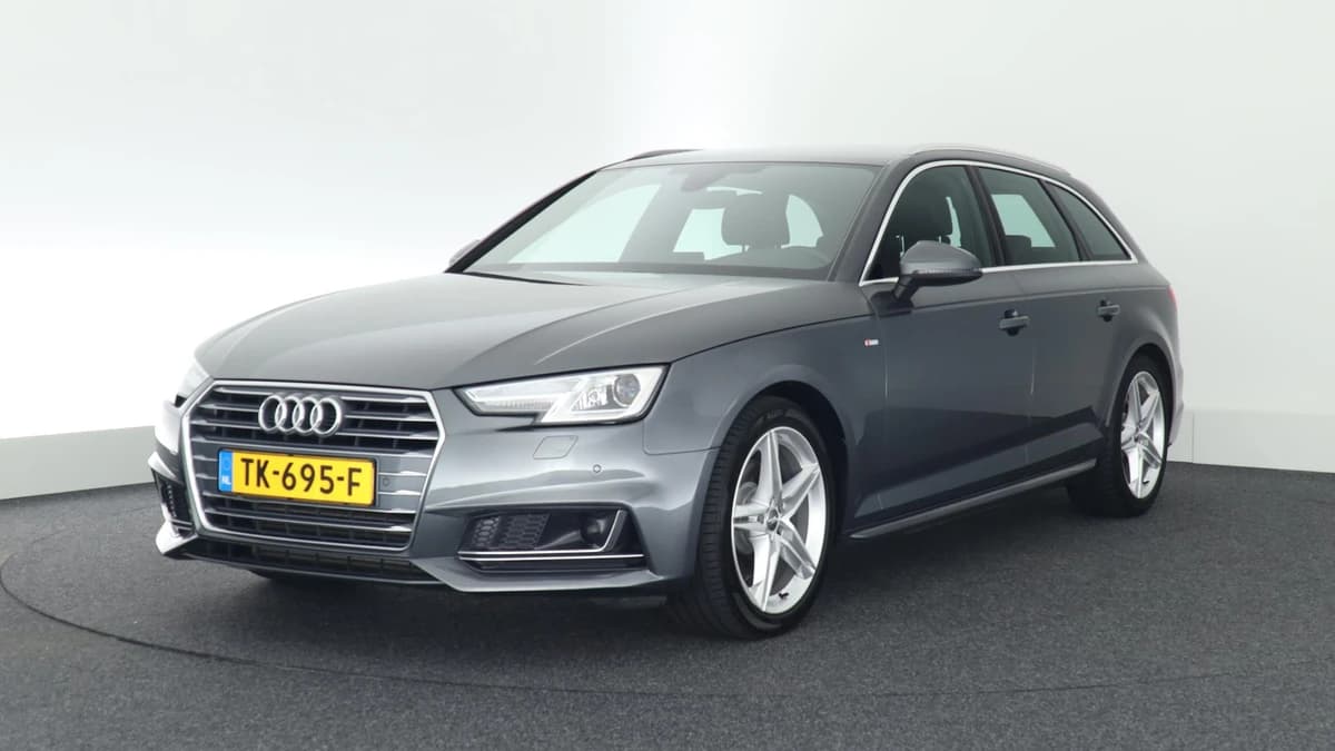 Audi A4 Avant 2.0 TFSI MHEV Sport S line black edition — foto 1