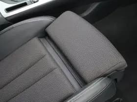 Audi A4 Avant 2.0 TFSI MHEV Sport S line black edition thumbnail 43