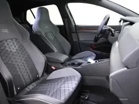 Volkswagen Golf 1.5 eTSI 150pk DSG R-Line Panormadak Camera Harman Kardon Headup Stoel+ Stuurverwarming thumbnail 4