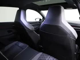 Volkswagen Golf 1.5 eTSI 150pk DSG R-Line Panormadak Camera Harman Kardon Headup Stoel+ Stuurverwarming thumbnail 5