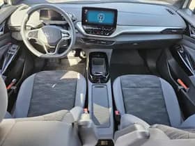 Volkswagen ID.4 Pure 52 kWh Trekhaak Navigatie Parkeersensoren Adaptive Cruise Apple CarPlay/Android Auto thumbnail 2