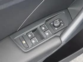 Volkswagen Tiguan thumbnail 18