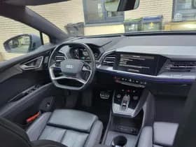 Audi Q4 Sportback e-tron 40 S edition 77 kWh Leder Memory Stoelverwarming Camera thumbnail 5